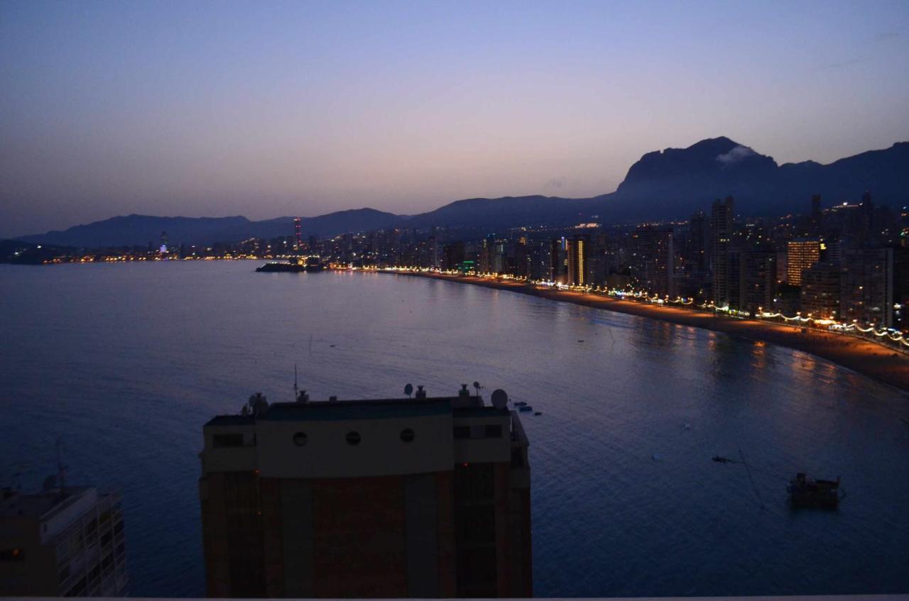 Apartamento El Faro De Benidorm Ngoại thất bức ảnh